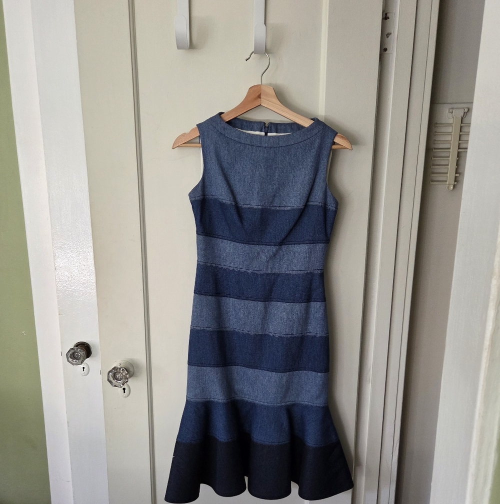 Carolina Herrera Striped Knee-Length Dress
